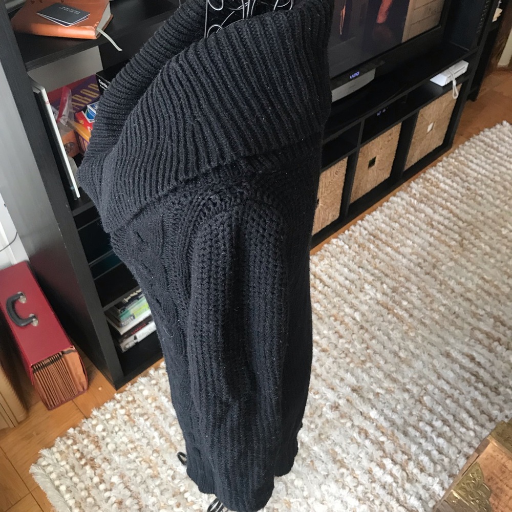 Old Navy Sweater - Picture 2 of 6